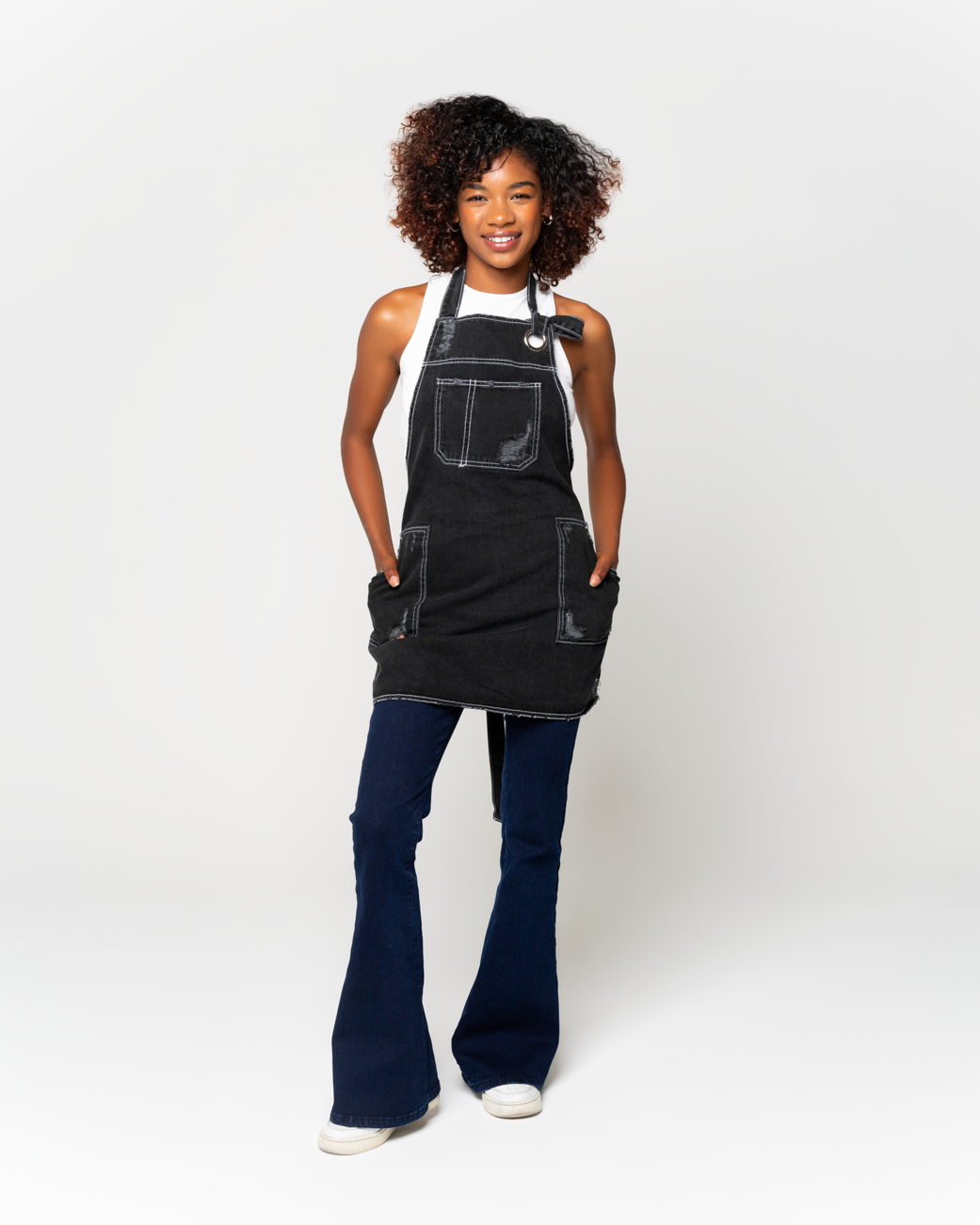 Salon aprons online